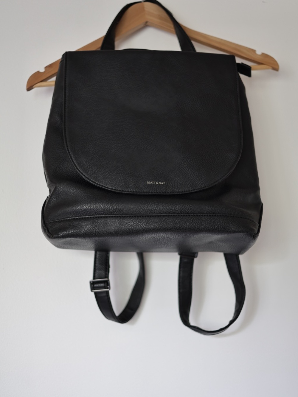 Matt & Nat Black Vegan Leather Backpack - Minimalist Everyday Pack